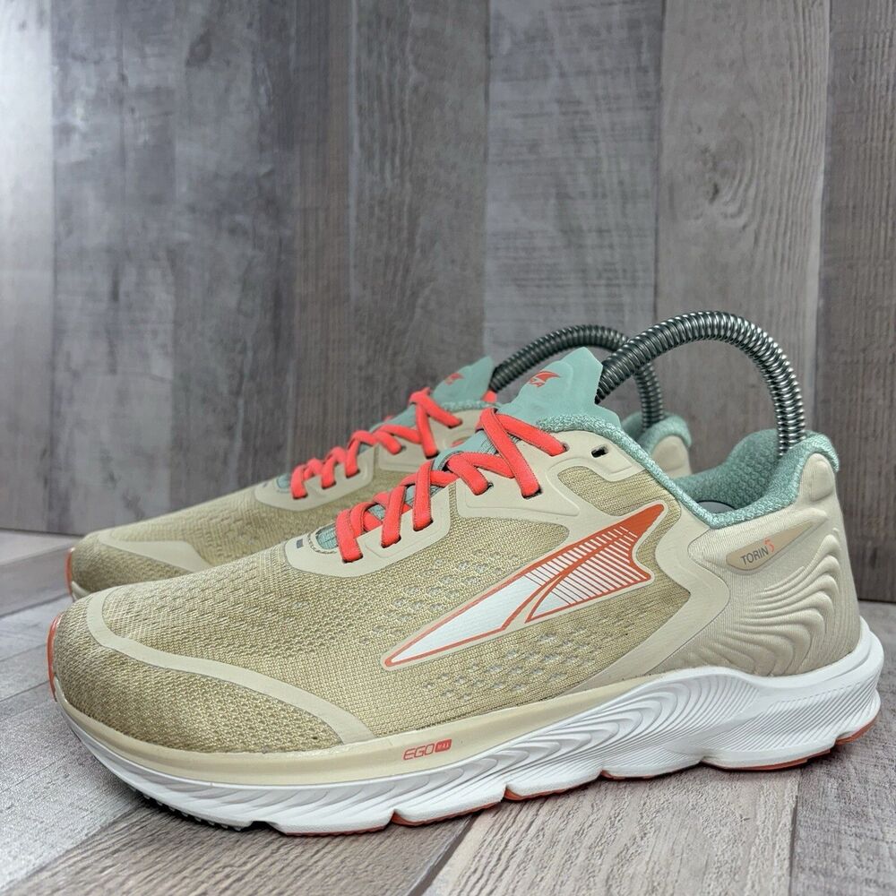 Altra Athletic Shoes in Beige and Coral